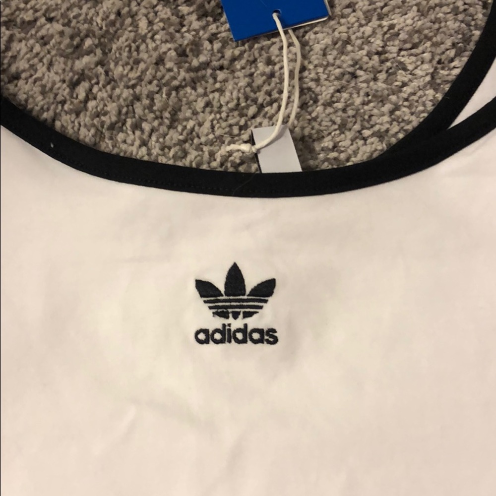 Adidas crop top BRAND NEW - Picture 2 of 4